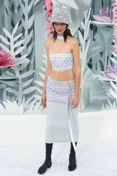 Look 57